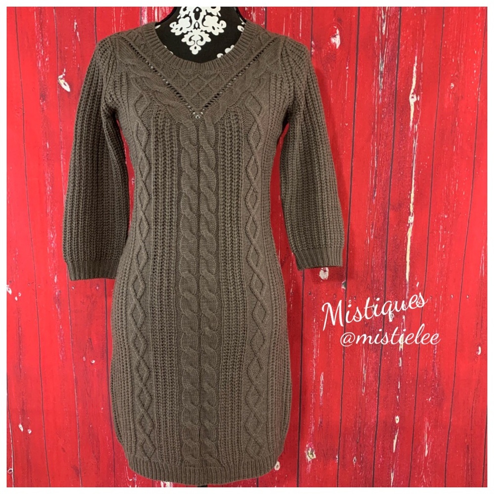 Pink Rose Sophisticated Sweater Dress Size Small